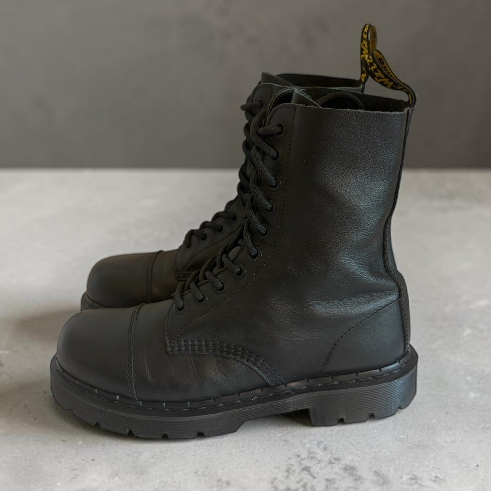 Dr. Martens 10934 Black Leather 10 Eye Cap Toe Combat Boots Mens 10 Womens 11 - Picture 5 of 10